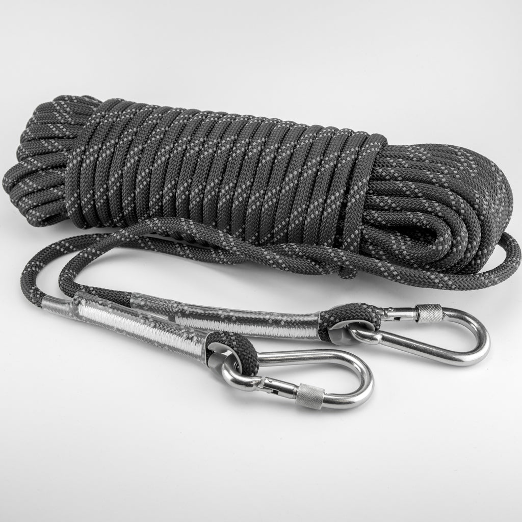 Extra kraftigt rep med karbinhakar, 30 meter
